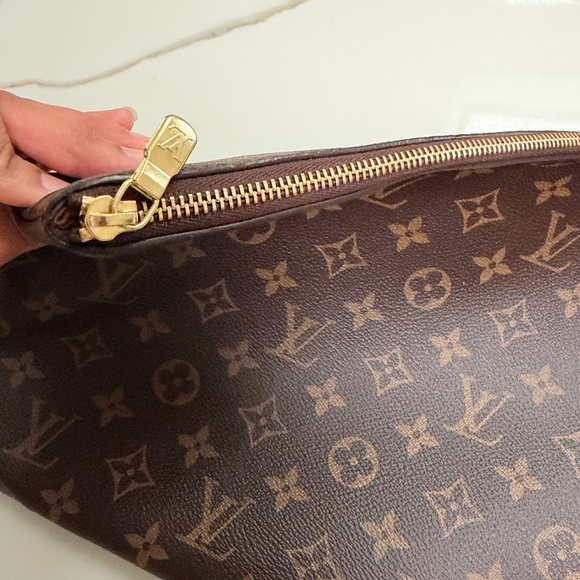 Louis Vuitton Document Brown Pochette - Picture 3 of 6